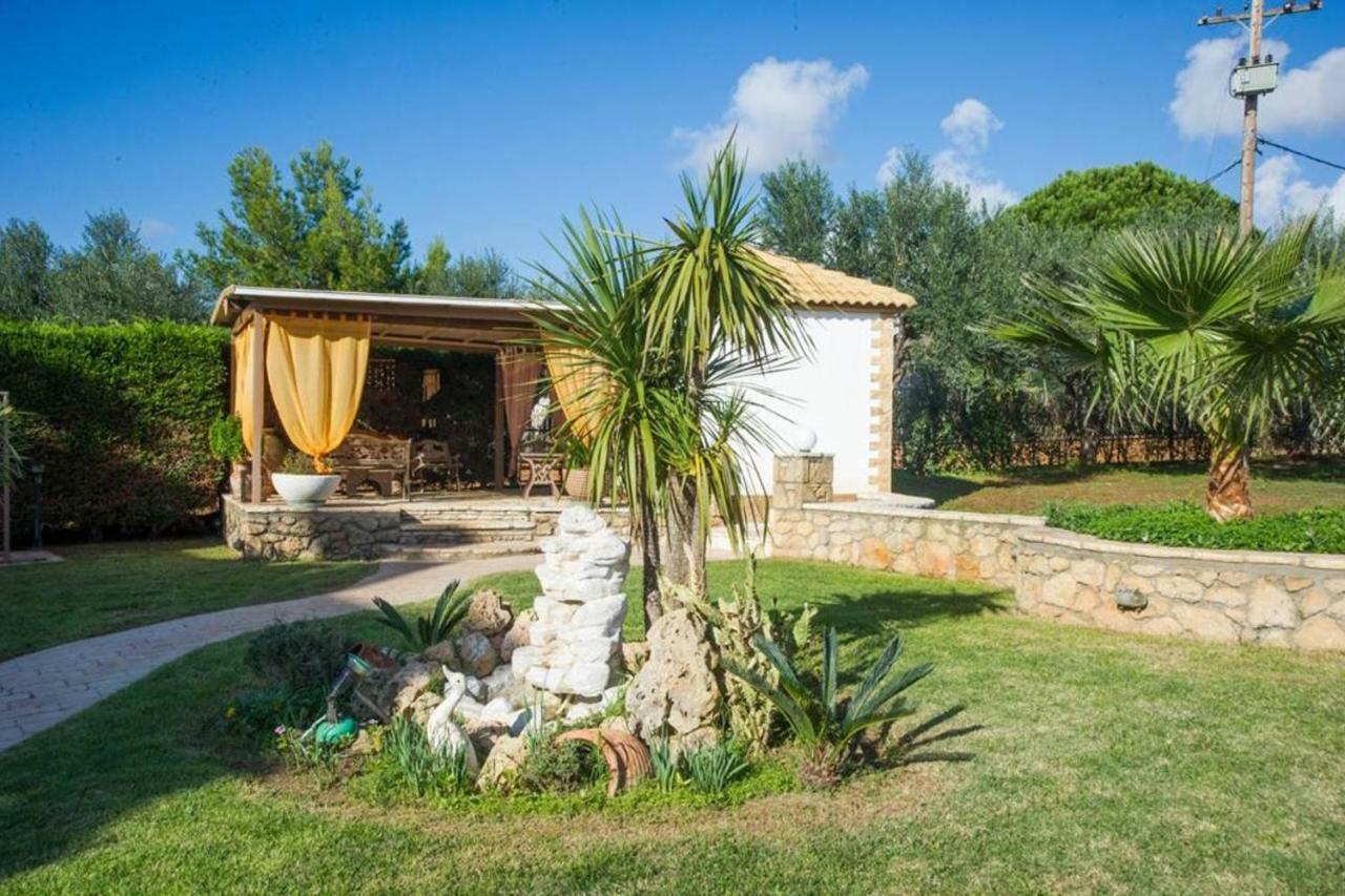 Cozy Flats In An Olive Grove By The Sandy Beach Kánalos Kültér fotó